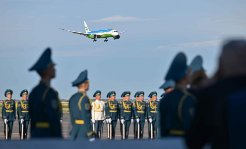 Токаев лично встретил в аэропорту президента Узбекистана Шавката Мирзиеева (фото)