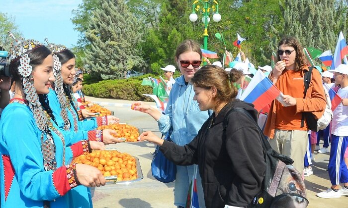 Туркменское гостеприимство покорило сердце российской школьницы » Новости Центральной Азии