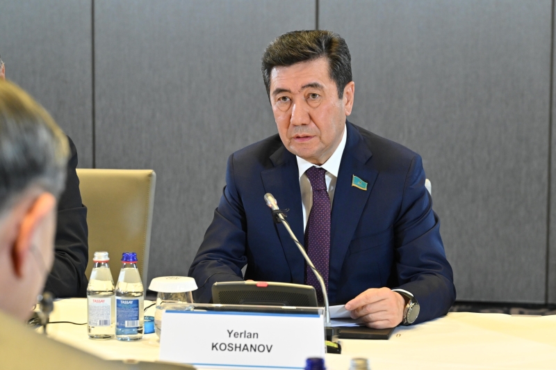Ерлан Кошанов и То Лам договорились о расширении межпарламентского сотрудничества