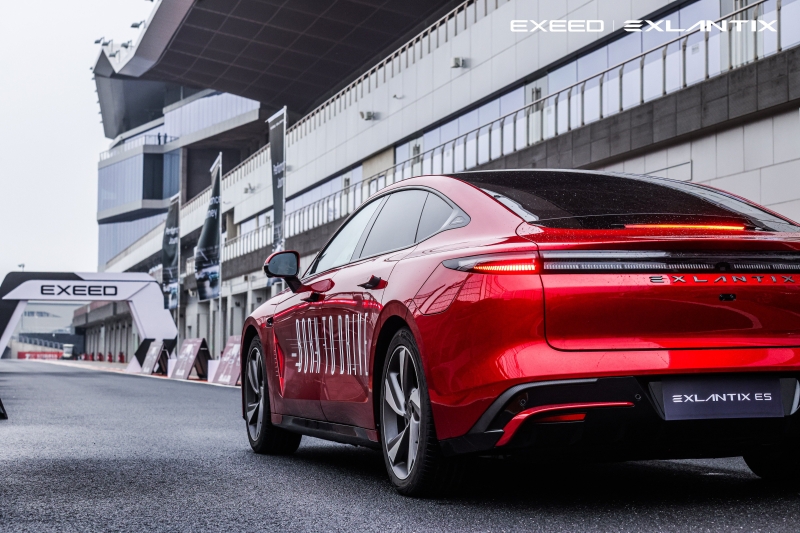 EXEED Exlantix ES и ET: премьера и тест-драйв на Auto Shanghai 2025