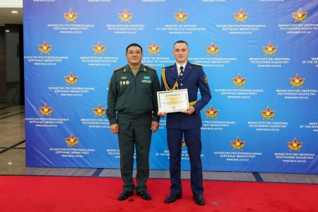 Из армии – в аудиторию: свыше 2000 военнослужащим вручили государственные гранты на обучение в вузах