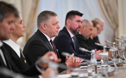 "Отдали свои жизни": Роберт Фицо поблагодарил Казахстан за освобождение Словакии