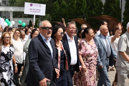В КазНМУ прошел масштабный День выпускника