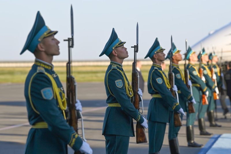 Король Иордании прилетел в Астану