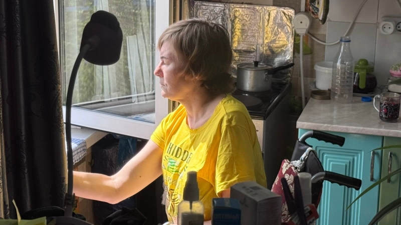 «Мы живём, как в тюрьме»: семья из Глубокого в ВКО оказалась фактически заперта на пятом этаже