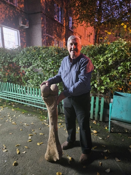 Гигантскую кость мамонта нашёл рыбак на севере Казахстана — фото