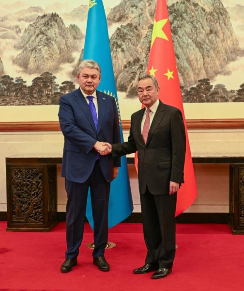 Казахстан и Китай обсудили всестороннее стратегическое партнёрство