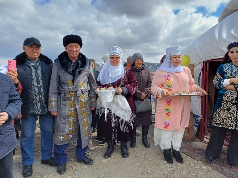 По древнему обычаю: устькаменогорцы сделали то, что не смог акимат