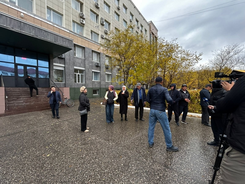 У фермеров массово арестовали счета на западе Казахстана