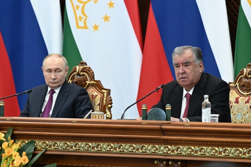 Уже не чужеземцы: какое обещание дал Путин Рахмону