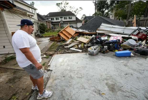 Более 100 домов повредил торнадо в Техасе