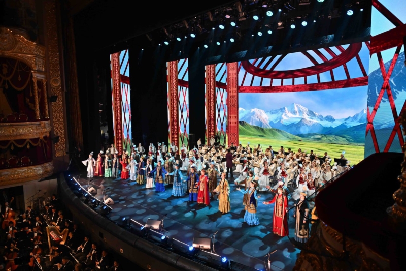 Президенты Казахстана и России посетили Гала-концерт