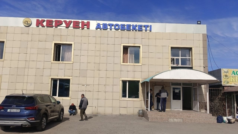 В Алматы и обратно ценой жизни: что за бардак творится на транспортных узлах мегаполиса