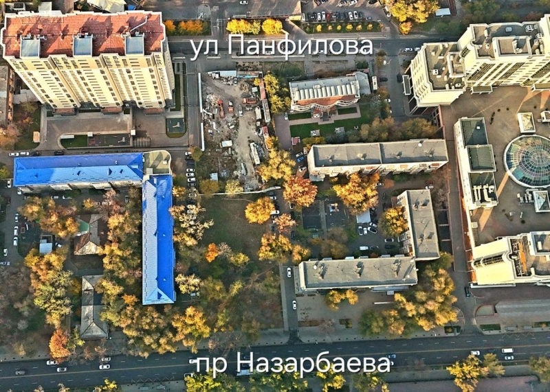 Алматинцы пытаются отстоять сквер от застройки компанией депутата Набиева