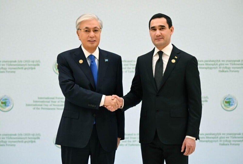 Токаев принимает участие в форуме мира и доверия в Ашхабаде