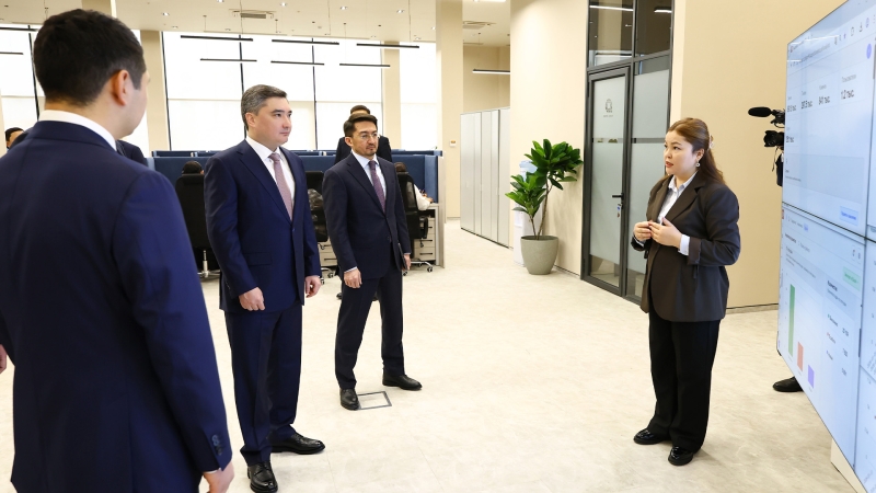 Бектенову показали работу по разъяснению налоговой реформы